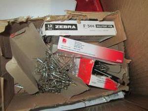 lot 195 image: box of office items ...
