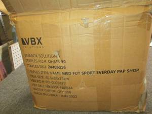 lot 211 image: case of 150 nike paper bags ...
