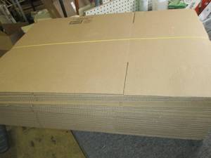 lot 212 image: 25 boxes 24x12x12 ...