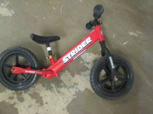 lot 310 image: kids strider bike for learning bala...