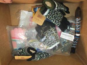 lot 369 image: lot of babytoddler gloves ...