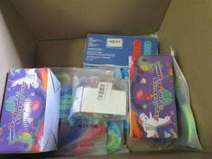 lot 375 image: box with fidget toys ...
