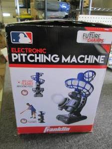 lot 389 image: electronic pitching machine open bo...