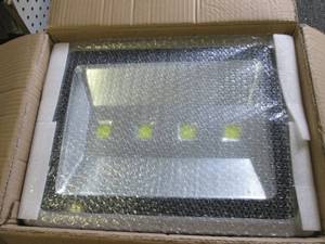 lot 419 image: new LED outdoor light  17 inch x 13...