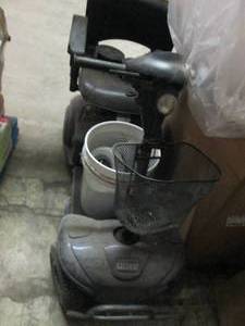 lot 431 image: drive scooter needs work ...