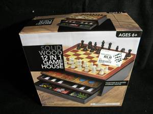 Looks New 12-in-1 Game House Tray and Playing Card Set