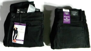 Brand New with Tags Womens Levi Stretch Jeans Size 6 Set of two