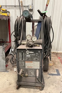 lot 464 image: Miller Stick Welder with Cart
