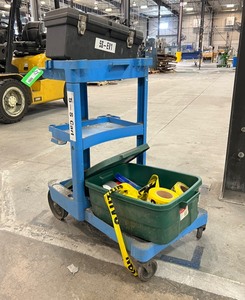lot 476 image: Maintenance Cart