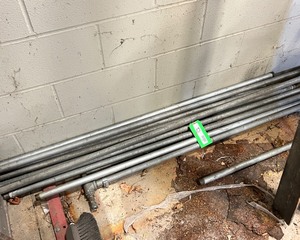 lot 647 image: Threaded Galvanized Pipe
