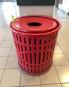 lot 1825 image: Outdoor Metal Trash Can