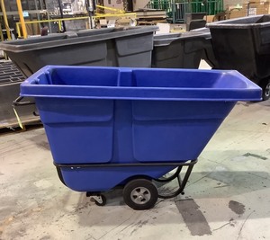 lot 1114 image: Recycling Cart