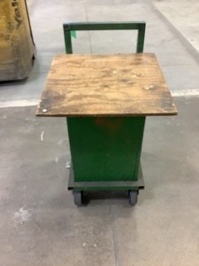 lot 1272 image: Rolling Cart