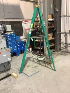 lot 444 image: 8 Ft Step Ladder