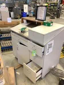 lot 1442 image: Standing Work Desk