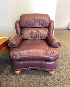 lot 1436 image: Chair