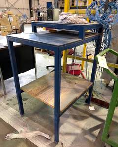 lot 1156 image: Work Table