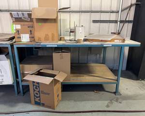 lot 1005 image: Workbench