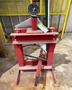 lot 218 image: 18 Ton Hydraulic Press