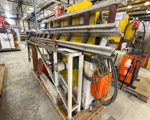 lot 152 image: Pistorious Double Miter Saw