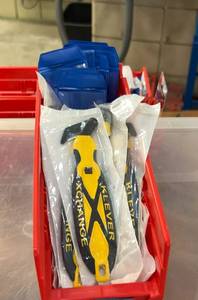 lot 584 image: Klever X Single Sided Cutters, Blades