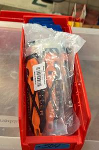 lot 583 image: Klever X Double Sided Cutters, Blades