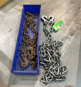 lot 631 image: Utility Chain