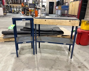 lot 1194 image: Shop Stands (2)