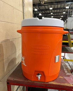 lot 2404 image: Igloo Water Dispenser