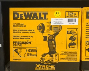 lot 295 image: Dewalt Impact Driver Kit