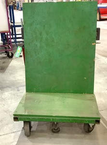 lot 1263 image: Green Cart