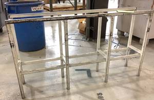 lot 1051 image: Material Stand