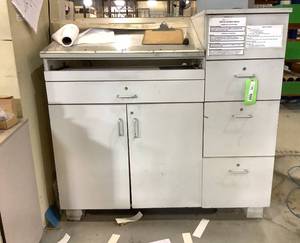 lot 1444 image: Standing Work Desk