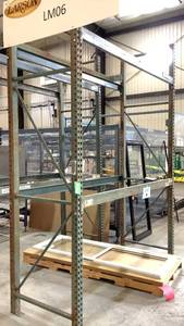 lot 935 image: Pallet Racking Section