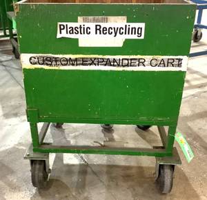 lot 1320 image: Bin