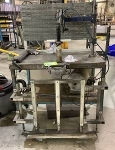 lot 226 image: Screwing Station