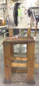 lot 1049 image: Work Station