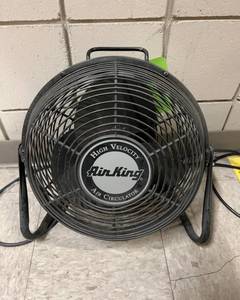lot 801 image: Fan