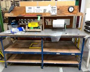 lot 1373 image: Work Bench