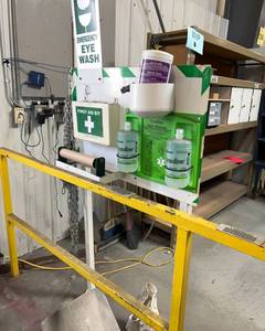 lot 2047 image: Eyewash Station