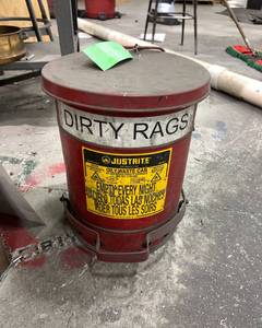 lot 2043 image: Oily Waste Can