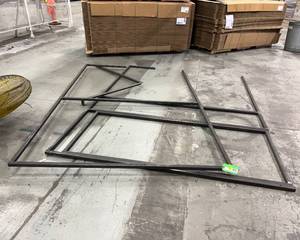 lot 581 image: Welded Frames
