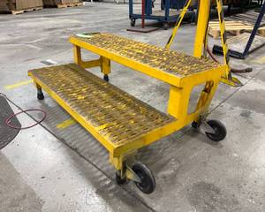 lot 441 image: Safety Steps