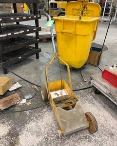 lot 437 image: Floor Paint Striping Tool