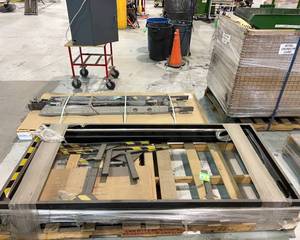 lot 433 image: Door Displays