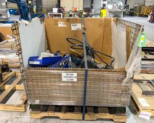 lot 618 image: Pallet of Hydraulics