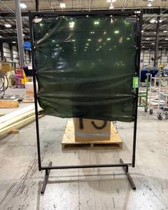 lot 422 image: Welding Screen