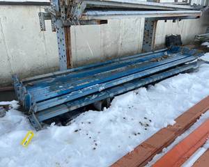 lot 920 image: Shelf Beams 10 Ft, Qty 14
