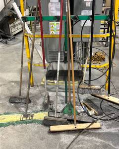 lot 2255 image: Broom Stand