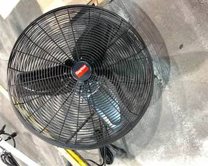 lot 845 image: Fan Stand